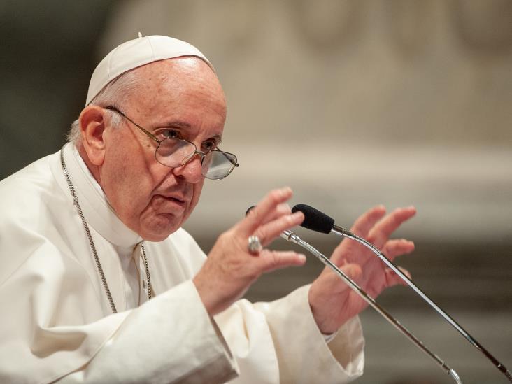 Papa Francisco llama a orar por el pueblo de Sri Lanka tras inestabilidad política