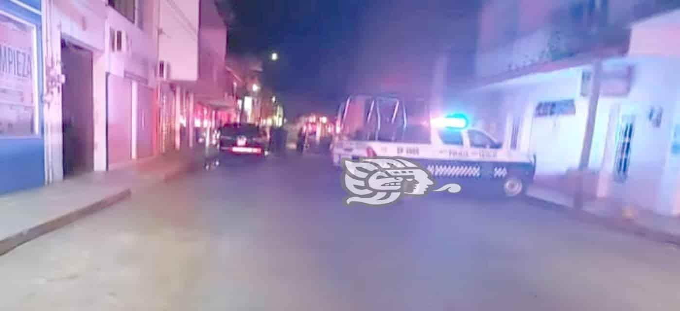 Mueren dos hombres al ser atacados a balazos en Martínez de la Torre