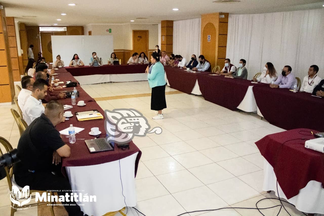 Imparten taller sobre Alerta de Violencia de Género en Minatitlán