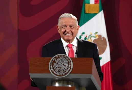 AMLO responde a las críticas tras enviar pésame a la familia de Luis Echeverría