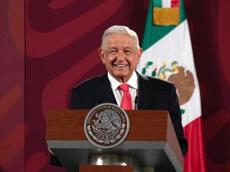 AMLO responde a las críticas tras enviar pésame a la familia de Luis Echeverría