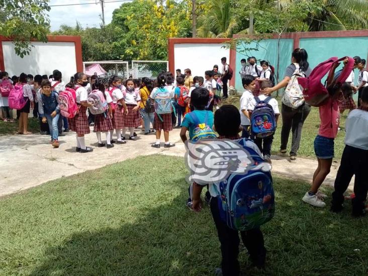 Persiste desnutrición en alumnos de primaria de Agua Dulce