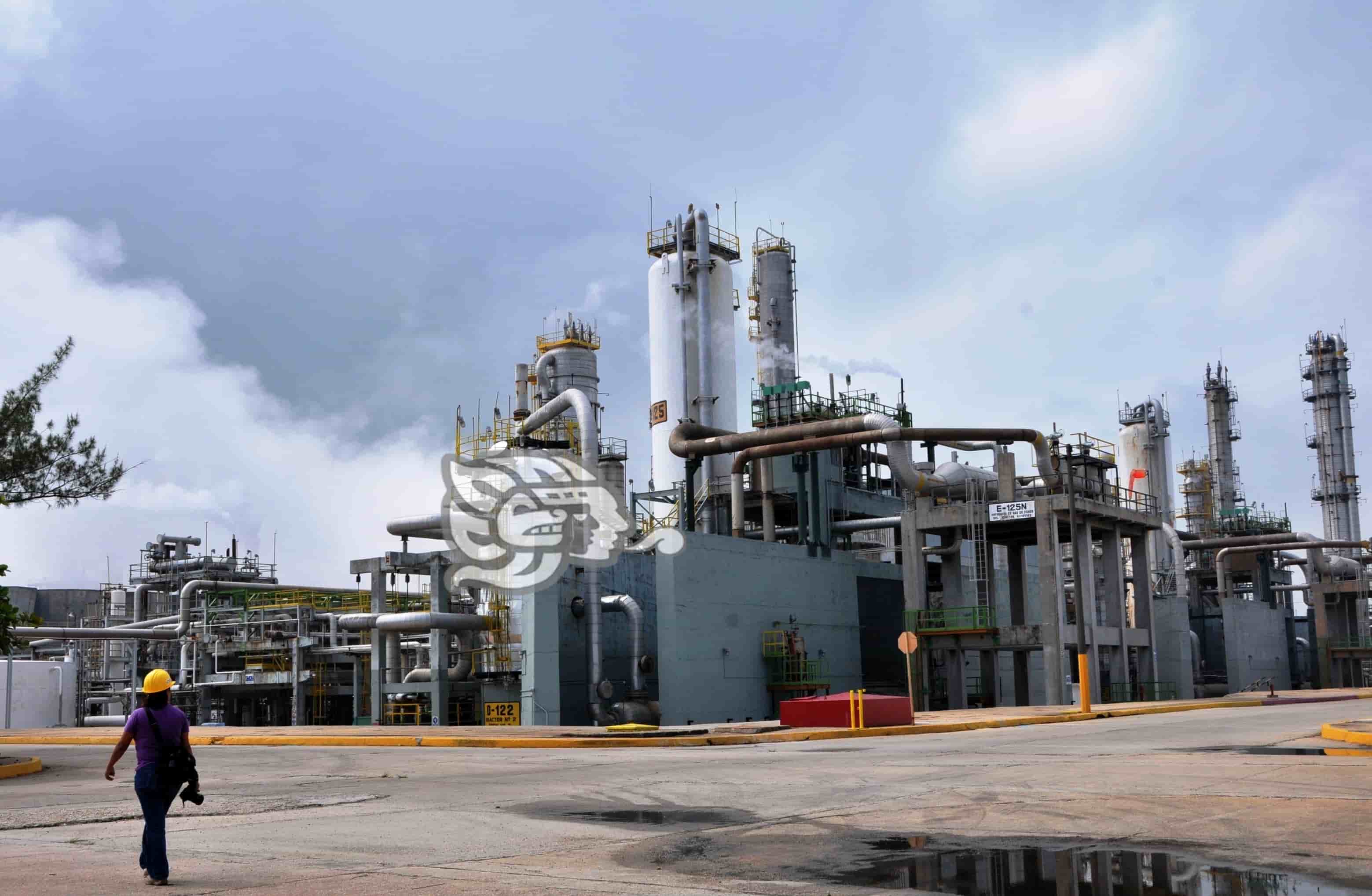 Crece ligeramente actividad industrial en Veracruz: INEGI