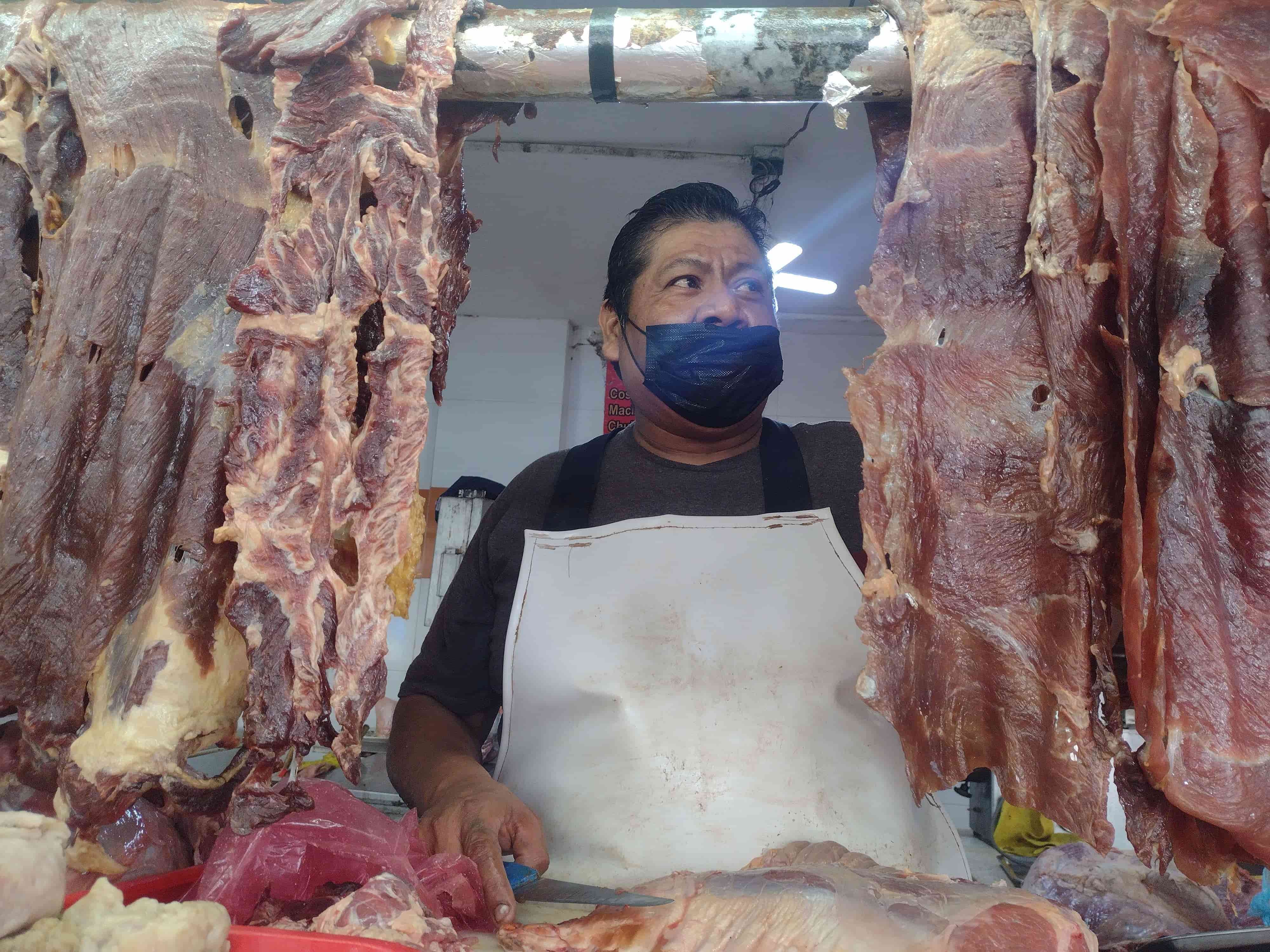 Aumenta la carne de cerdo en mercados de Veracruz, llega a pagarse hasta en 120 pesos