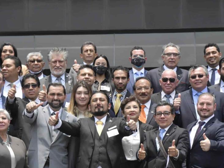 Cirujanos de la Universidad del Conde presentan informe a diputados
