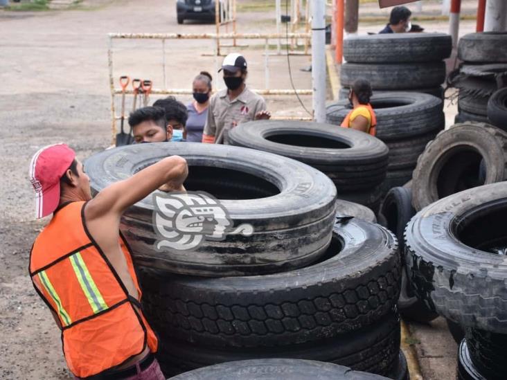 Más de 8 mil llantas han dejado de contaminar Coatzacoalcos