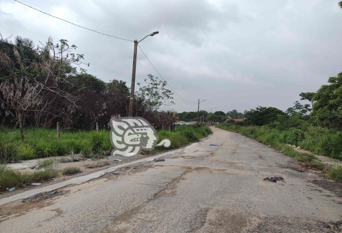 Con violencia se roban motocicleta en Minatitlán