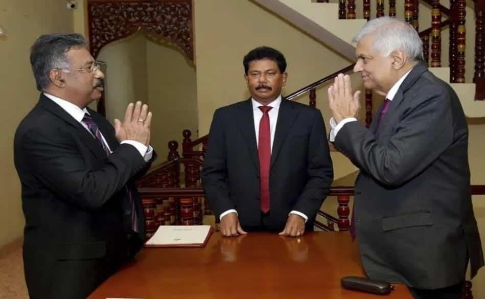 Ranil Wickremesinghe, primer ministro de Sri Lanka, jura como presidente interino