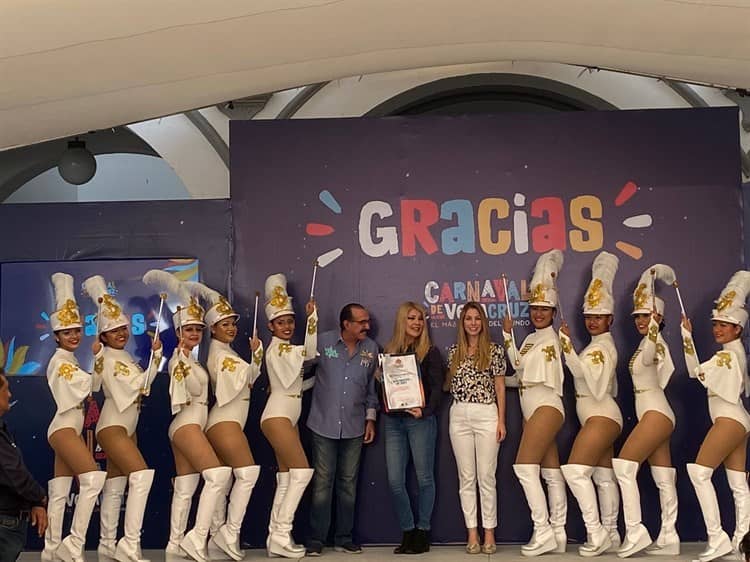 Premian a batucadas y comparsas que participaron en Carnaval 2022 (+Video)