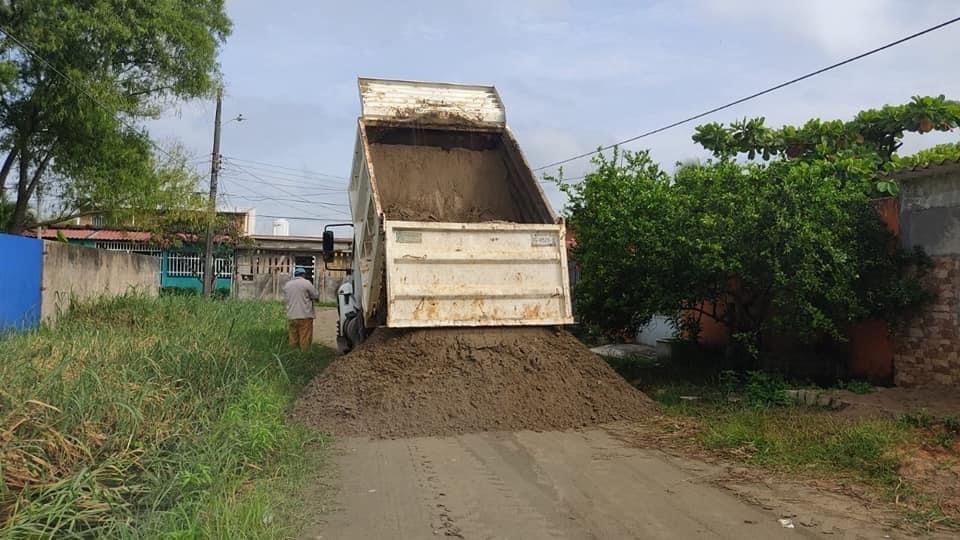 Rehabilita Ayuntamiento calles de la Elvira Ochoa y Tierra Nueva 