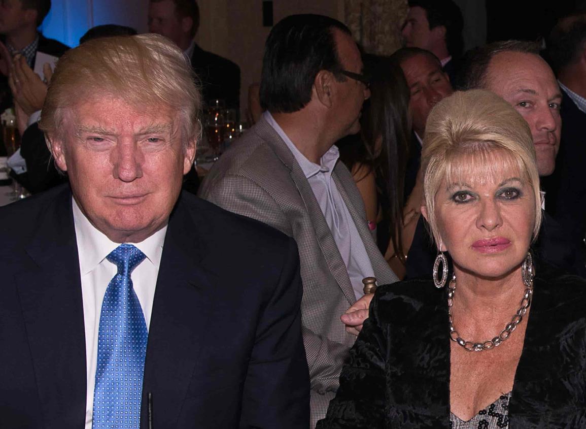 Primera esposa de Donald Trump murió al caer de las escaleras: Informe