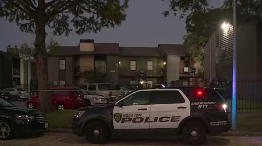 Se registra balacera en complejo residencial en Houston, Texas; hay 4 muertos