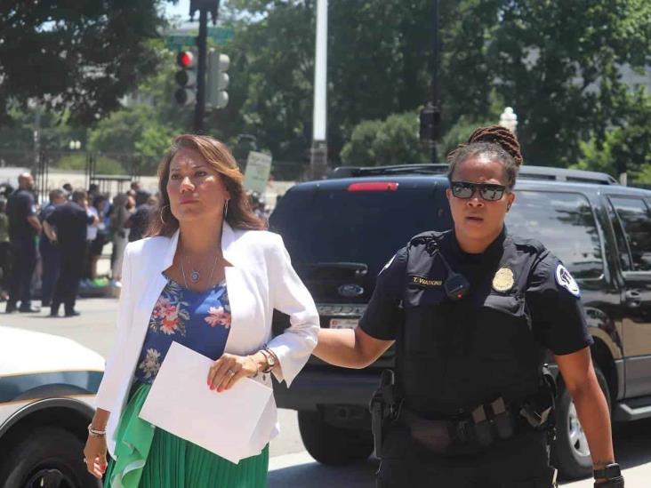 Arrestan a congresistas en EU durante protestas a favor del aborto