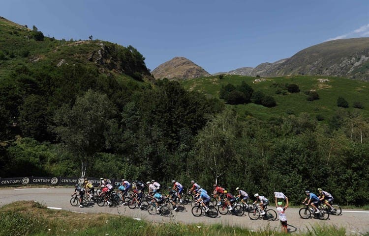 ¡Arriba Canadá! Hugo Houle gana la décima sexta etapa en el Tour de Francia