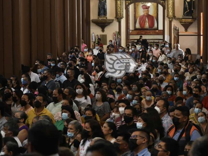 Encabeza obispo de Xalapa la ordenación de nuevos diáconos (+Video)