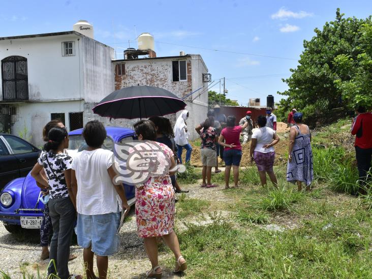 (+ video) Por construcción, les cierran el paso en la colonia Santa Isabel