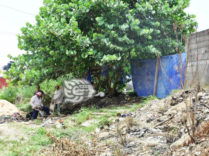 (+ video) Por construcción, les cierran el paso en la colonia Santa Isabel