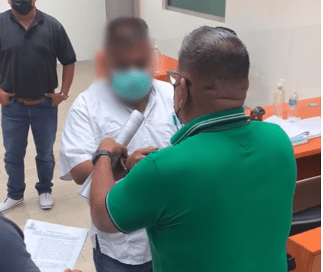 ¡Detienen a abogado de Veracruz en plena audiencia! Quiso sobornar a la jueza (Video)