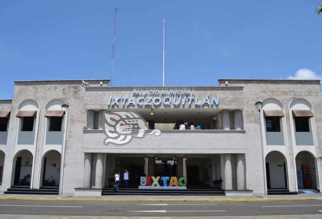 Regidores de Ixtaczoquitlán exigen sesiones de Cabildo abiertas