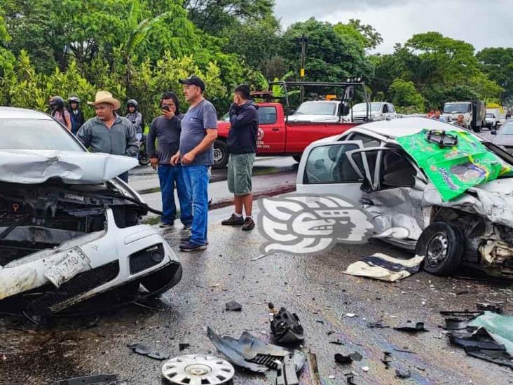 Coque frontal deja 3 lesionados en carretera federal 143 Fortín-Huatusco