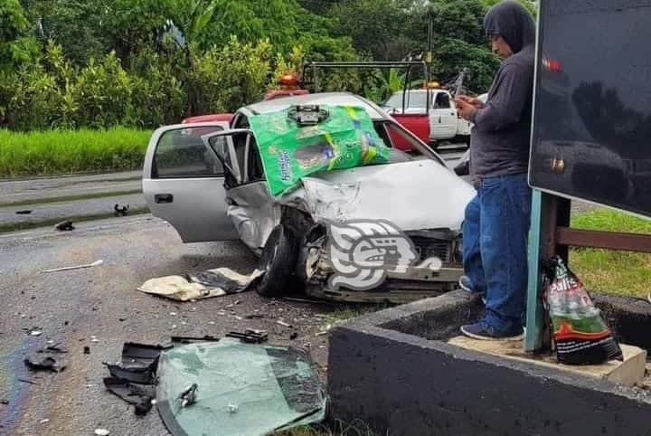 Coque frontal deja 3 lesionados en carretera federal 143 Fortín-Huatusco