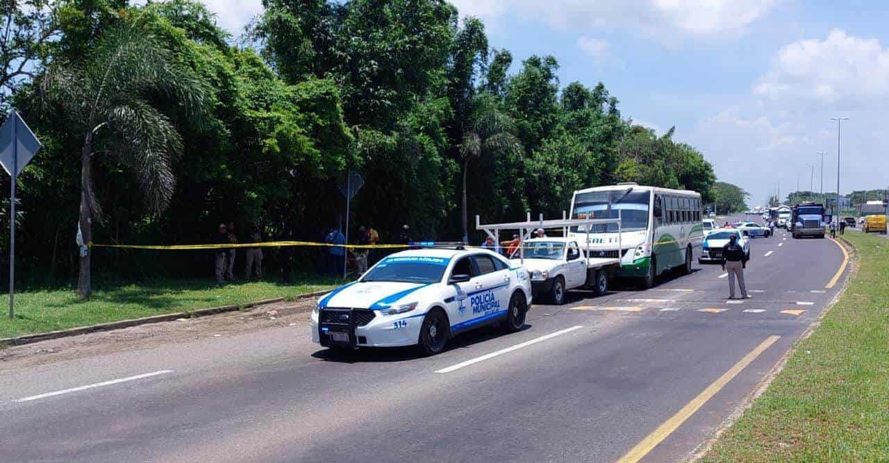 Asaltan a empleados en carretera Paso del Toro-Boca del Río;hay un muerto y un herido