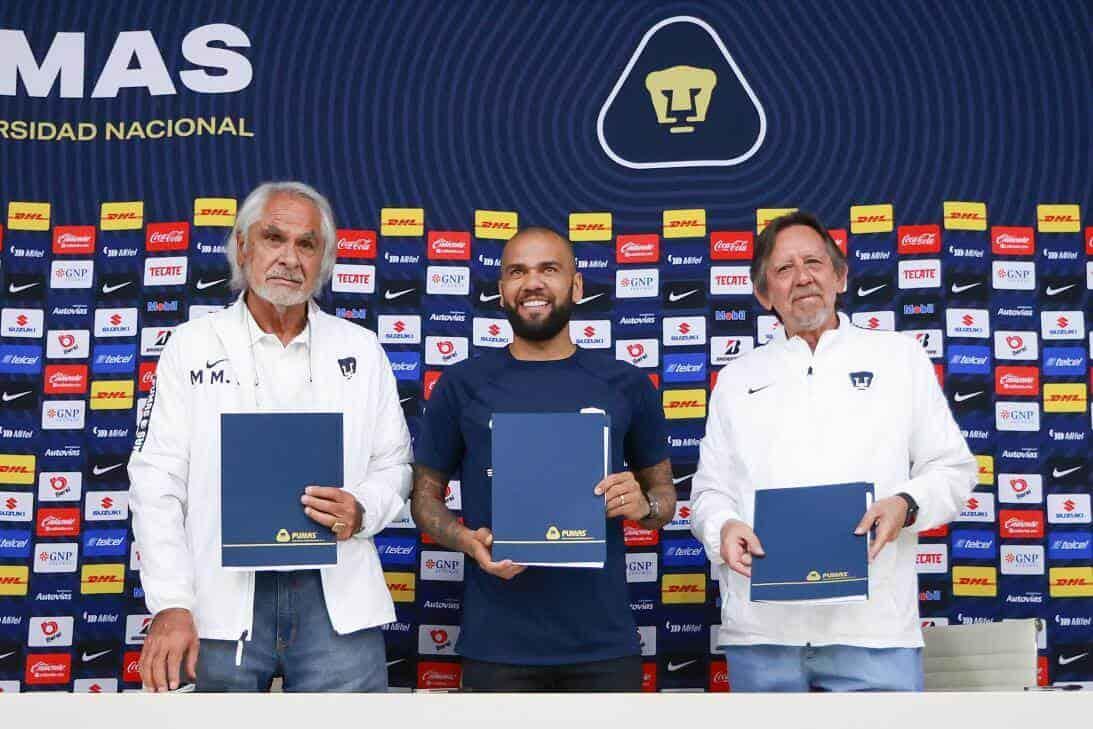 Pumas UNAM presenta oficialmente a Dani Alves como su nuevo refuerzo