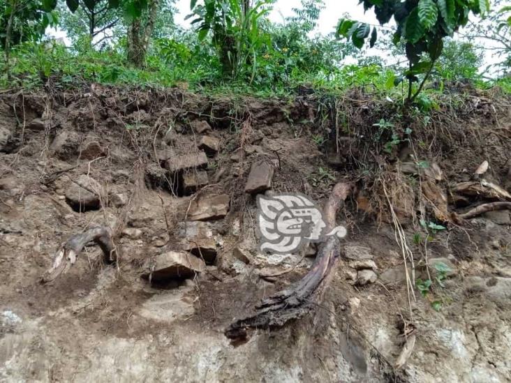 En obras para camino artesanal, encuentran piezas arqueológicas en Misantla