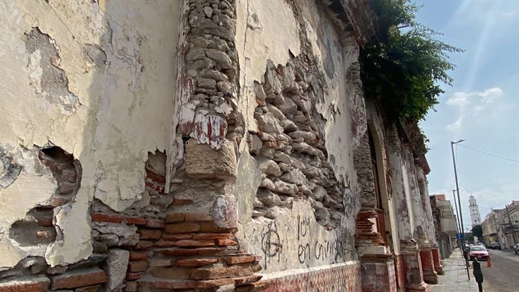 En el abandono, antigua fábrica de puros La Prueba en Veracruz