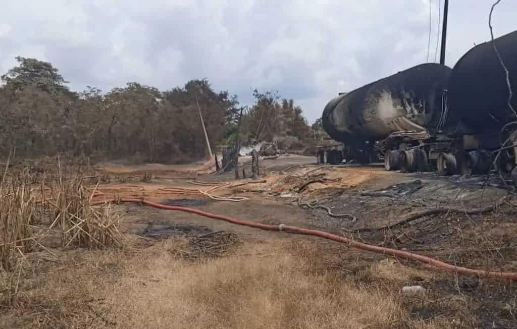 Finalizan trabajos en fuga de gas en ducto de Pemex que explotó en Chacaltianguis