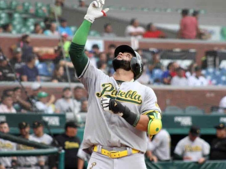 Pericos y Saraperos reparten victorias en jornada doble