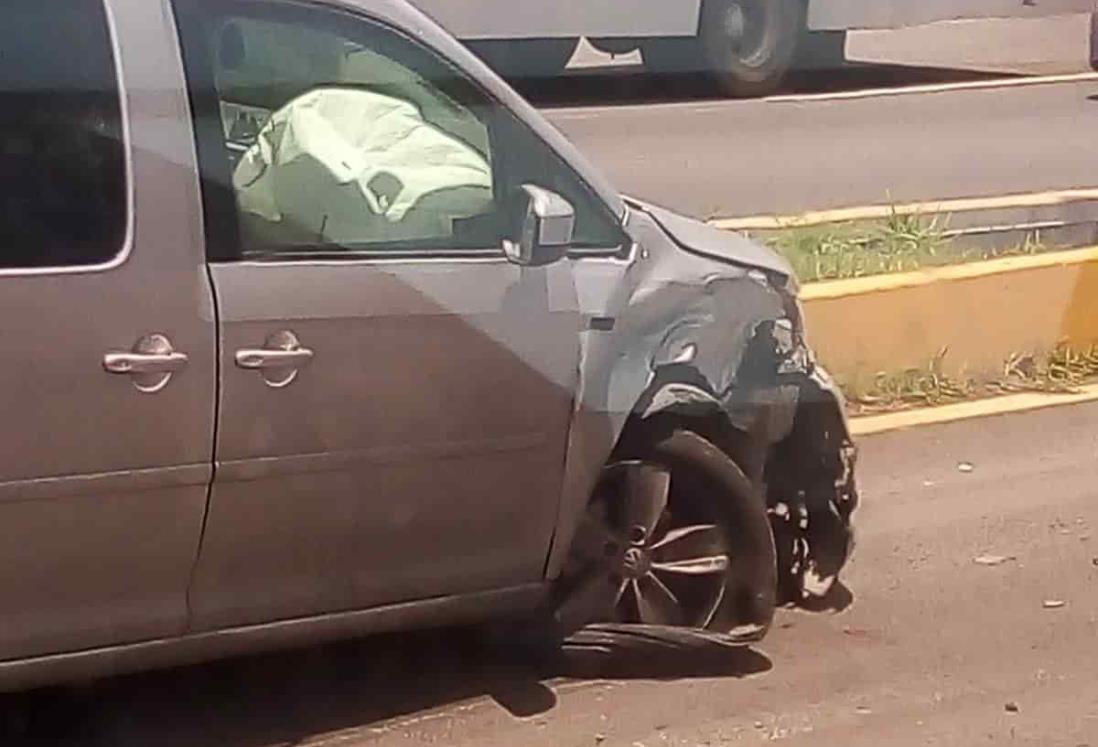 Se impactan camionetas por alcance sobre la carretera Veracruz-Xalapa