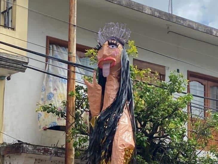 Crean muñeca de Miriam Carballo en fiestas de San Andrés Tuxtla