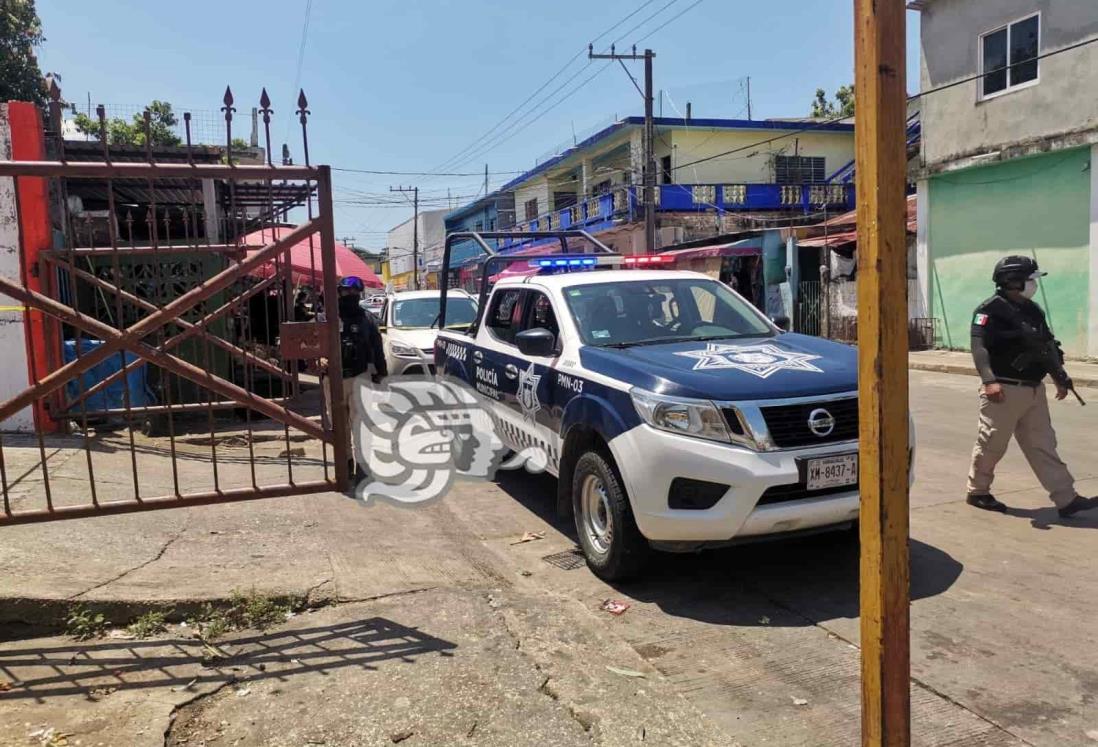 Liberan a mujeres levantadas afuera de mercado en Nanchital