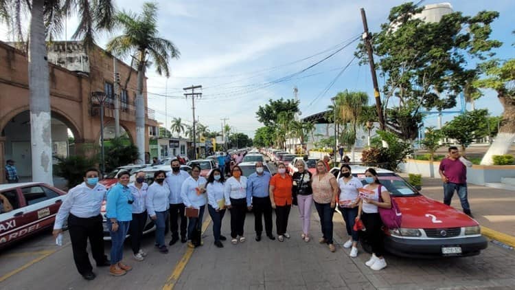 Arranca el programa Taxi Mujer-Segura” en ciudad Cardel