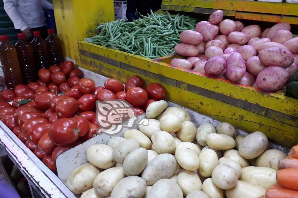 ¡´Estiran´ el dinero! Xalapeños, afectados por incremento de la canasta básica