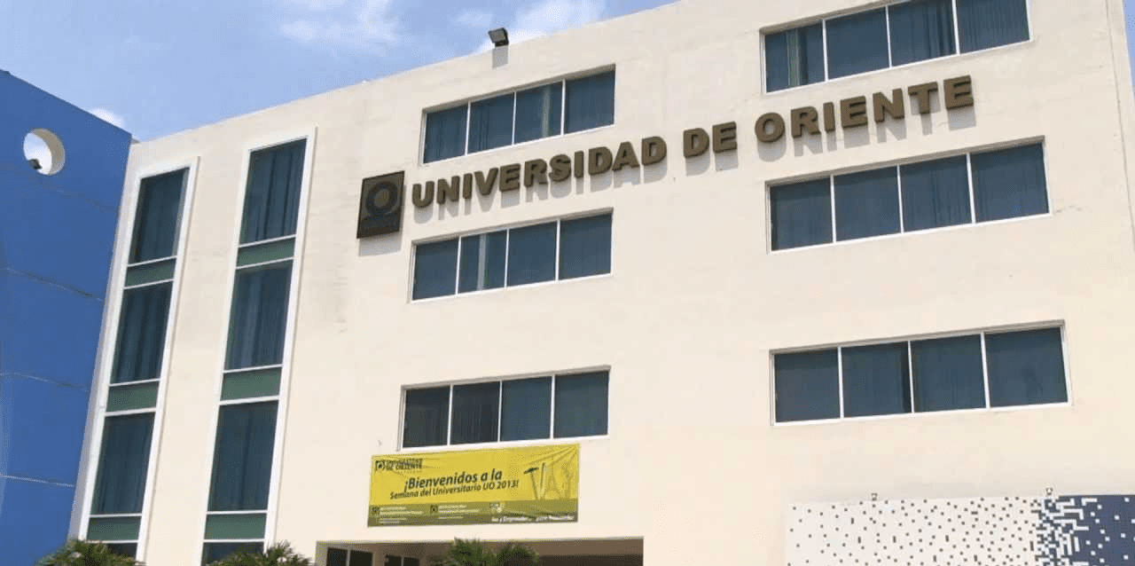 Advierten sobre irregularidades de titulación en Universidad particular de Veracruz