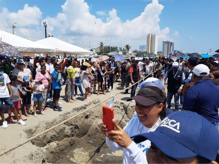 En Boca del Río, ciudadanos y turistas se divierten en concurso de cuerdas (+Video)