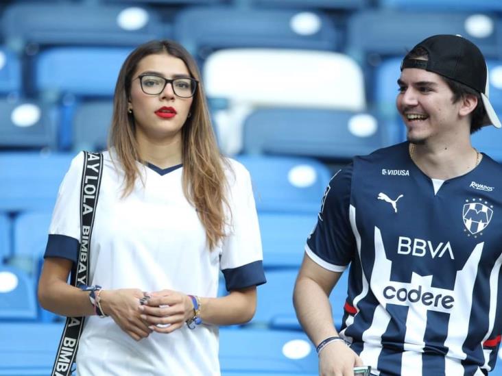 (Video) Aficionado de los Rayados es exhibido por supuesta infidelidad