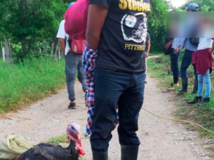 En Chiapas, intentan linchar a un hombre por robar un guajolote (+Video)