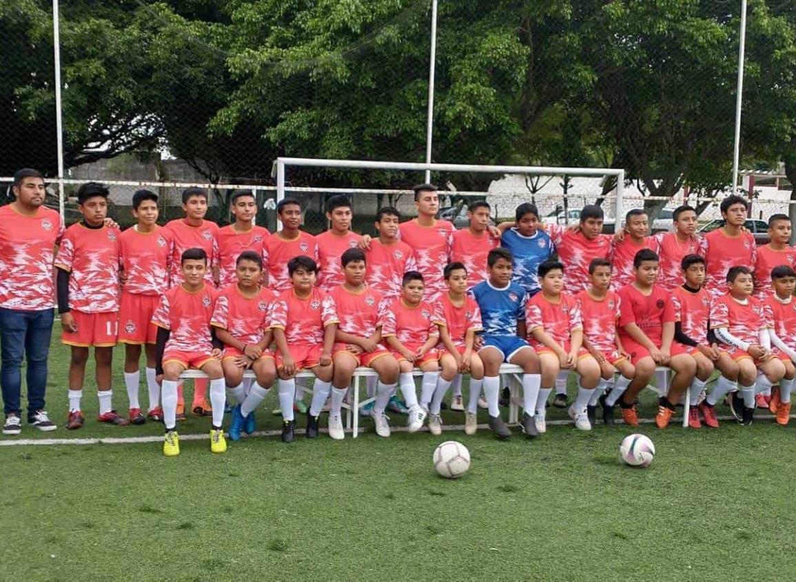 Inauguraron el Centro de Formación de Futbol Manzana en Jáltipan