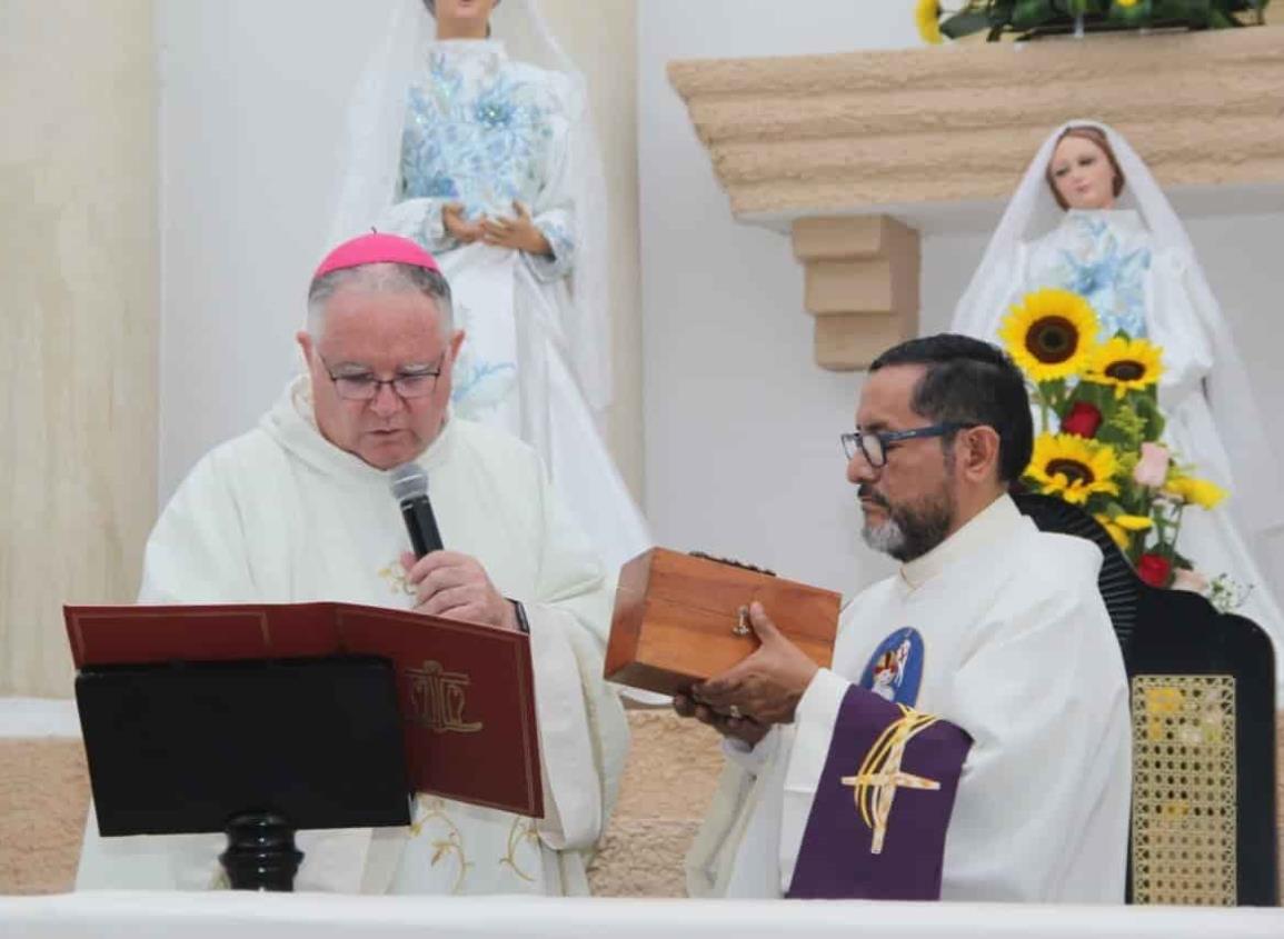 Llega padre Guillermo Arturo Ramírez al frente de la Parroquia de Santa Ana(+video)