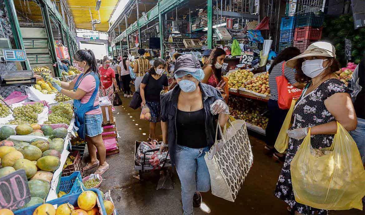 Economía mexicana crece y supera expectativas