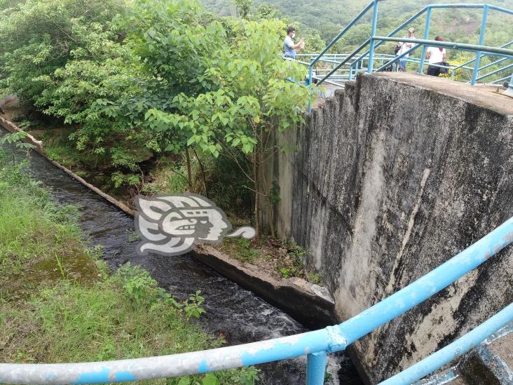 A cuidar el agua, otra vez cierra la presa Yurivia