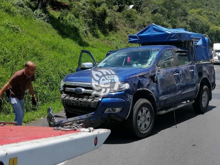 Doble volcadura sobre la Orizaba-Puebla deja 4 heridos