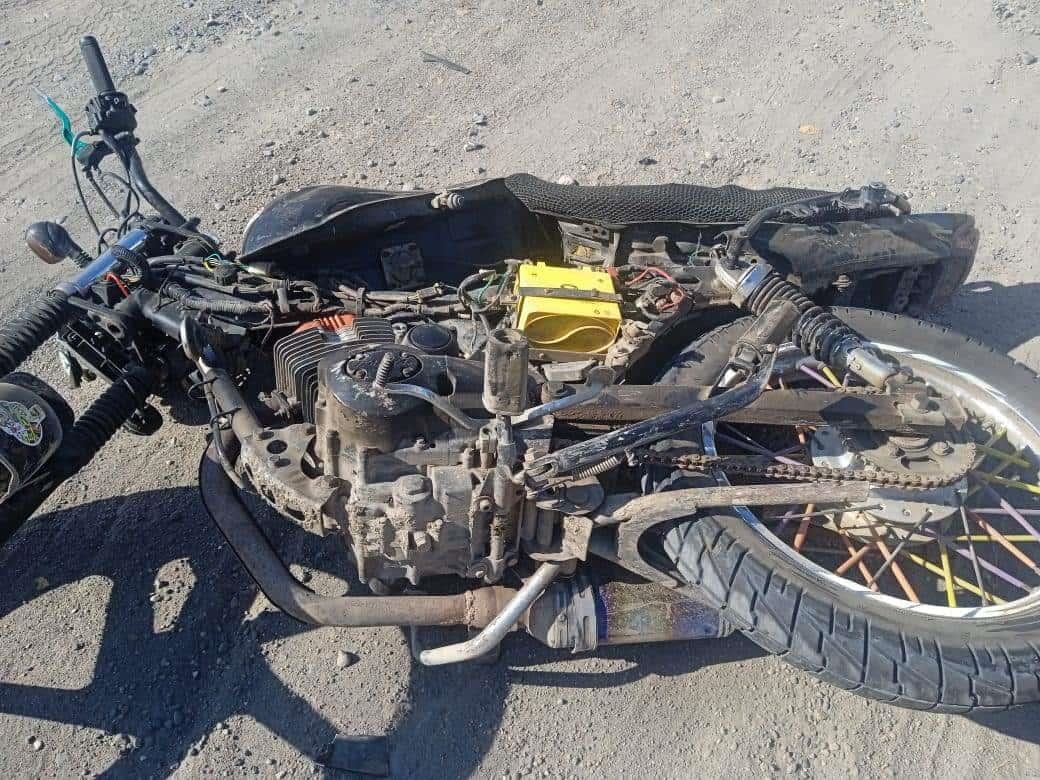 Automovilista atropella a jóvenes en sus motocicletas en Tierra Blanca