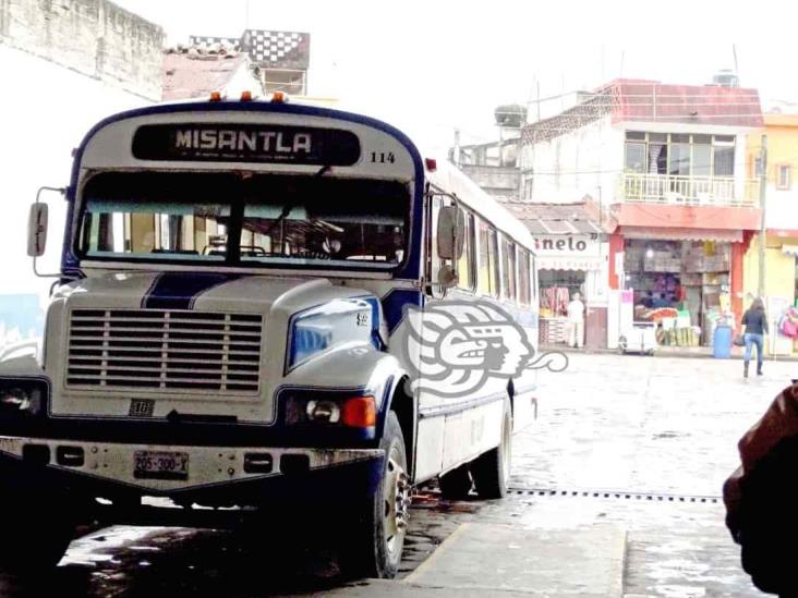 Se desploma afluencia de usuarios de autobuses en ruta Misantla a Xalapa