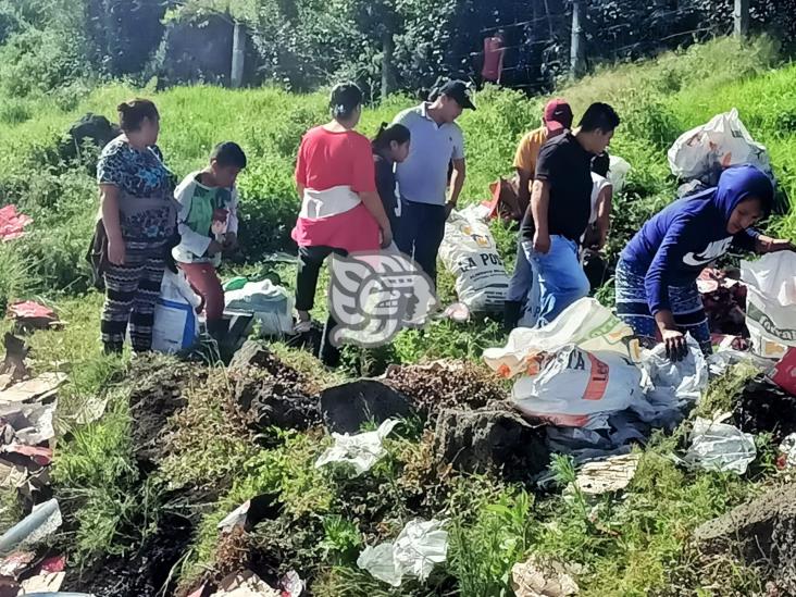 Volcadura en libramiento Xalapa-Perote deja un muerto