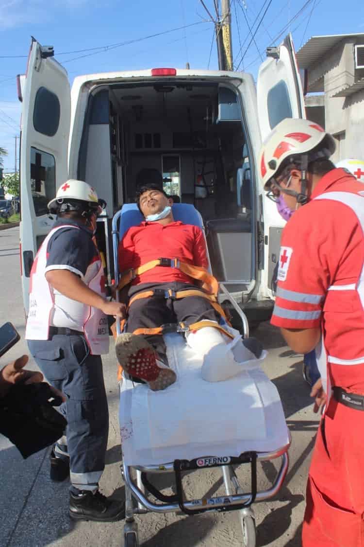 En Veracruz, automovilista atropella a motociclista y se da a la fuga