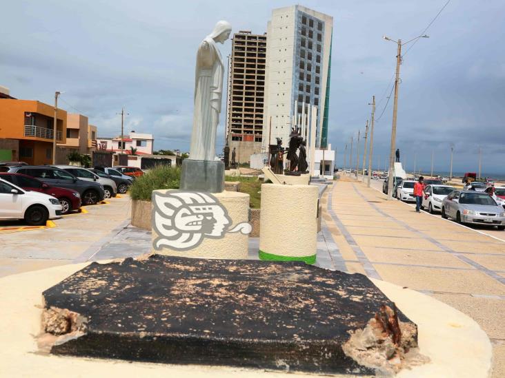 Plaza de las Culturas ¿otro lugar de Coatzacoalcos camino a la ruina?